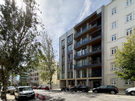 2 room luxury Flat for rent in Lisbon, Portugal - Photo 5