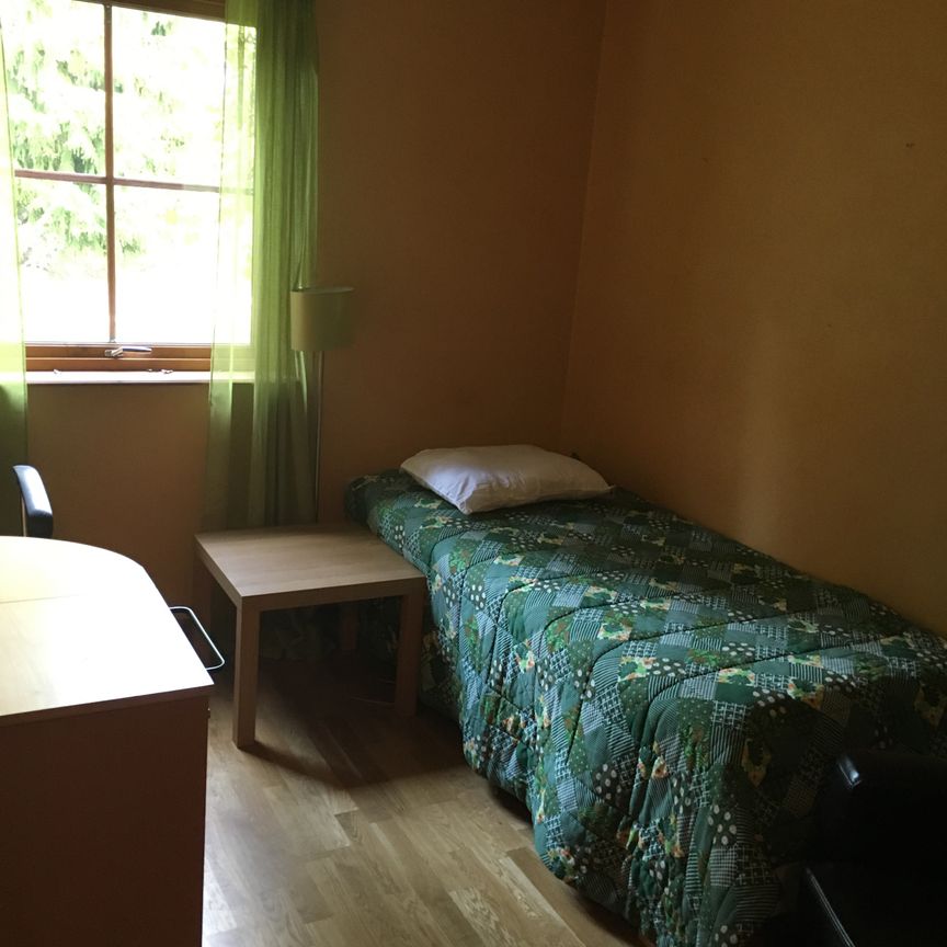 Knivsbrunna, Uppsala - Photo 1