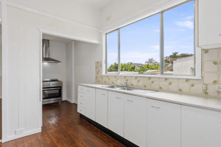 Unique Family Home In Ideal Location - Photo 5