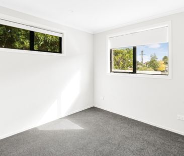 1/11 Matthews Crescent, Melville — - Photo 3