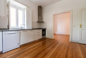 Apartamento T4 em Lisboa