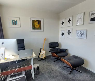 Stunning Two Bedroom Townhouse - Photo 1