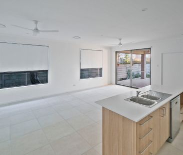 Brand New Family Home - Ripley. - Photo 3