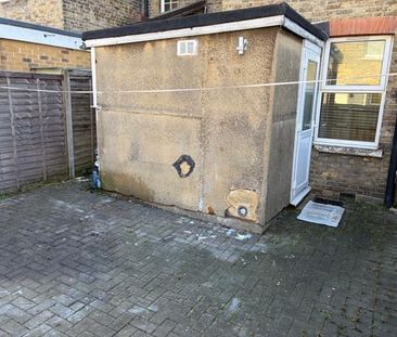 4 bedroom house to rent - Photo 2