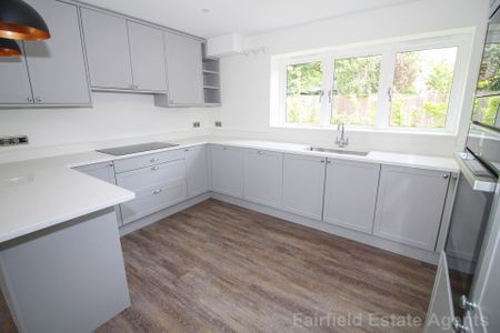Roughwood Lane, Chorleywood, HP8 - Photo 3
