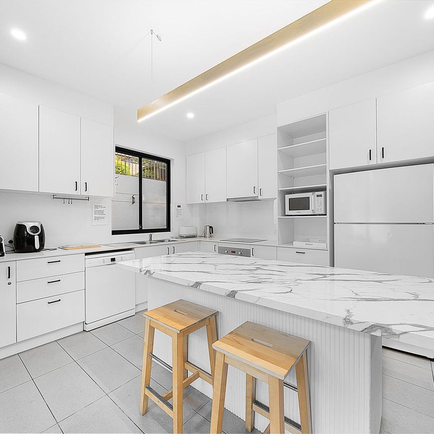 FULLY FURNISHED STUDIO - Photo 1