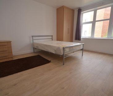 1 bedroom Flat To Let - Photo 1