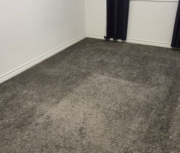 For Lease - 21 Woodedge Circle, Kitchener, Ontario - Photo 3