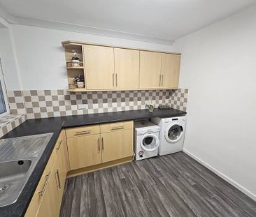 Flat 4 Hilltop Court, Brooklands Road, Crumpsall - Photo 4