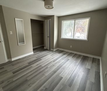 For Lease - 11 Chaucer Crescent, Barrie, Ontario - Photo 6