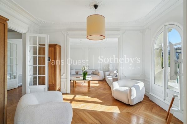 Appartement à louer à Paris 6Ème - Photo 1