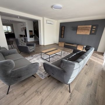 Huszár utca - Fotó 1