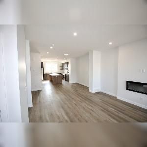 3 Bed 2.5 Bath Ottewell Home For Rent Edmonton - Photo 1