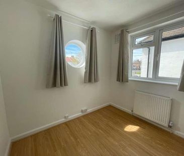 Field End Road, Ruislip, HA4 - Photo 1