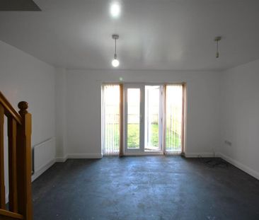 3 bedroom terraced house to rent - Photo 6