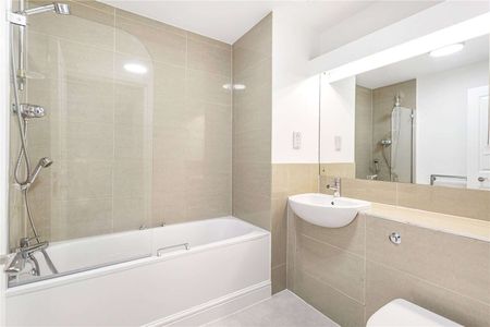 This is a one bedroom property on the second floor of a period building. The property is managed by the Sloane Stanley Estate. - Photo 5