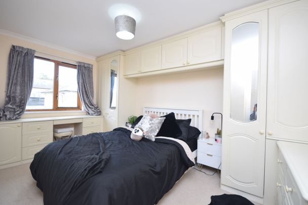 2 bedroom flat to rent, - Photo 1