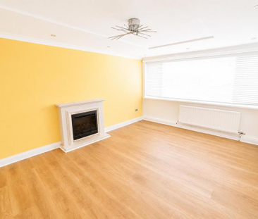 3 bedroom end of terrace house to rent - Photo 1