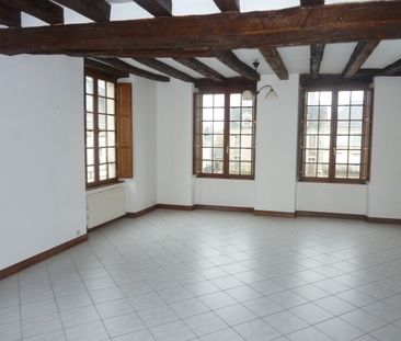 Location Appartement 5 pièces 142m² LA FLECHE 72200 - Photo 5