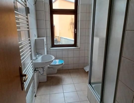 // Single // Azubi Wohnung in Wurzen // 2 Zimmer mit EBK // ab SOFORT // - Photo 1