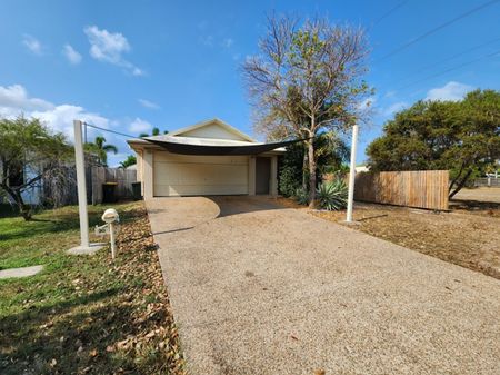 Charming Family Home in the Heart of Kirwan - Photo 2