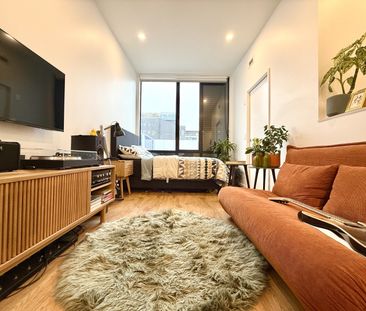 Modern One Bedroom Unit- Taranaki Street - Photo 2