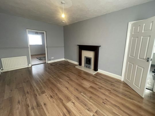 Detached house to rent on - Photo 1