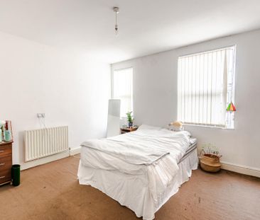 Newport Gardens, Hyde Park, Leeds, LS6 3DA - Photo 5