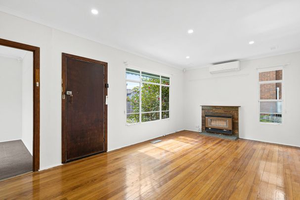 29 Summerhill Road, Reservoir VIC 3073 - Photo 1