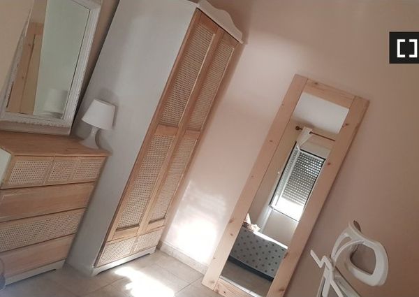 valencia, Valencian Community 46011