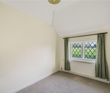 2 bedroom semi-detached house to rent - Photo 6