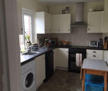 2 bedroom semi-detached house to rent - Photo 1