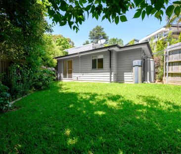 Tranquil two bedroom granny-flat in leafy Elanora Heights - Photo 3