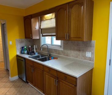 For Lease - 597 UPPER PARADISE Road, Hamilton, Ontario - Photo 3