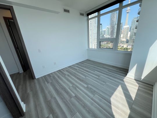 For Lease - 17 Bathurst Street Unit# 2515, Toronto, Ontario - Photo 1