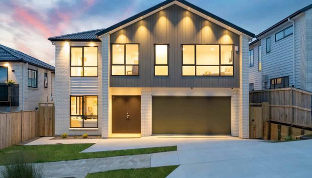 Charming 2BR Flat in Flat Bush! - Photo 1