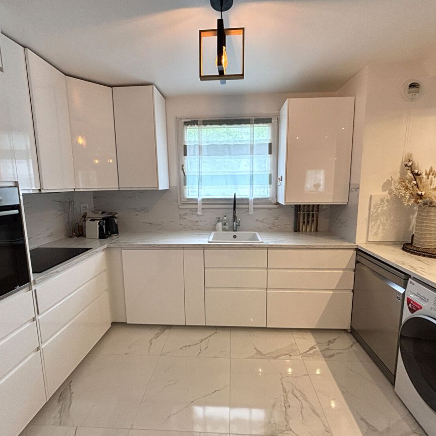 Location appartement 3 pièces, 66.55m², Le Plessis-Robinson - Photo 1