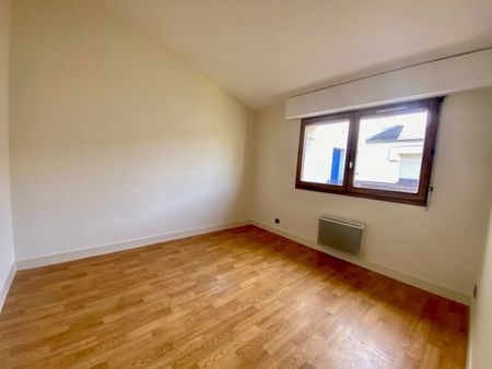 Location Appartement 4 pièces 83m² ORLEANS 45000 - Photo 3