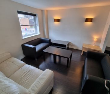 4 Bed Student Accommodation - Photo 1