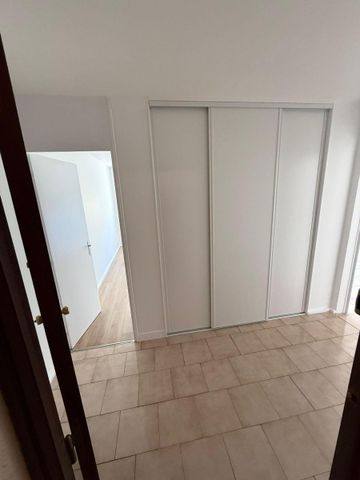 Location Appartement 3 pièces 65m² DECINES CHARPIEU 69150 - Photo 4