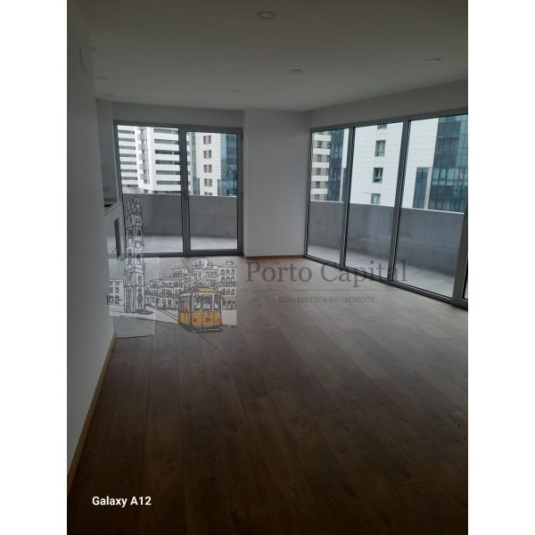 Apartamento T1 em Porto - Foto 1