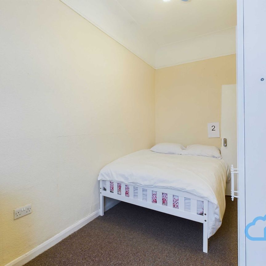 RM2 Woodrange Road | Forest Gate | London | E7 0EW - Photo 1