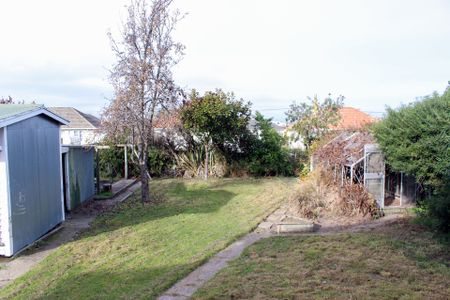 RECENTLY RENOVATED - Photo 5