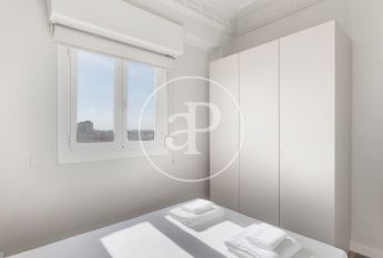 Penthouse for rent with Terrace in San Francesc (Valencia)