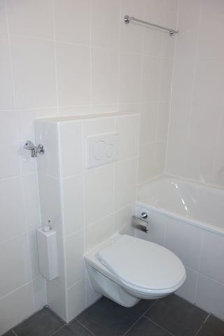 Châtelaine proche commerces et transports - Photo 5