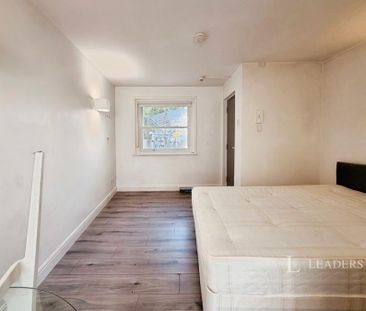 apartment to rent Buckingham Place, Brighton, East Sussex, BN1 - Photo 3