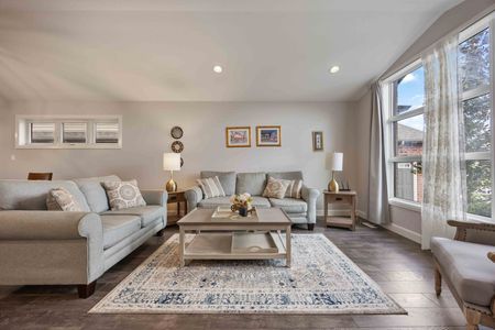 Bright &amp; Modern 4 Bedroom, 3 Bath Home in The Rapids - Photo 3