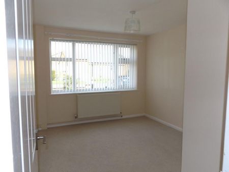 2 BED Bungalow To rent - Photo 2