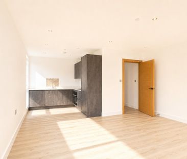 Tricorn House, Westward Road, Stroud, Gloucestershire, GL5 - Photo 6