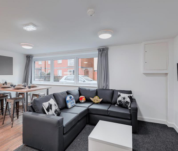 1 bedroom in a flat share to rent - Photo 3